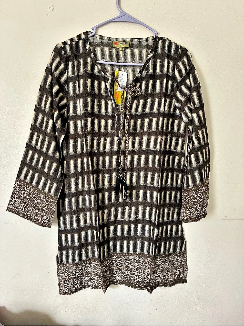 Rock Flower Paper Geometric Rayon Tunic in Black & White Size Small NWT